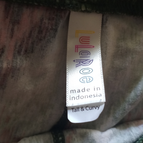LuLaRoe Leggings - Picture 2 of 3